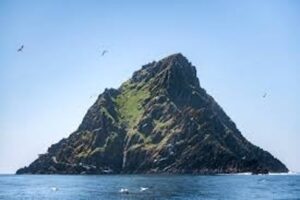 The skellig rock and skellig ring
